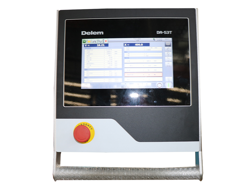 DA-53T CNC controller